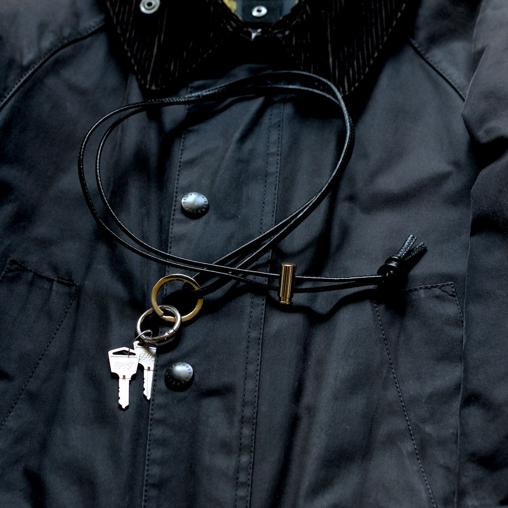 ストラップキーホルダー イタリアンレザー ブラック ゴールドカラー